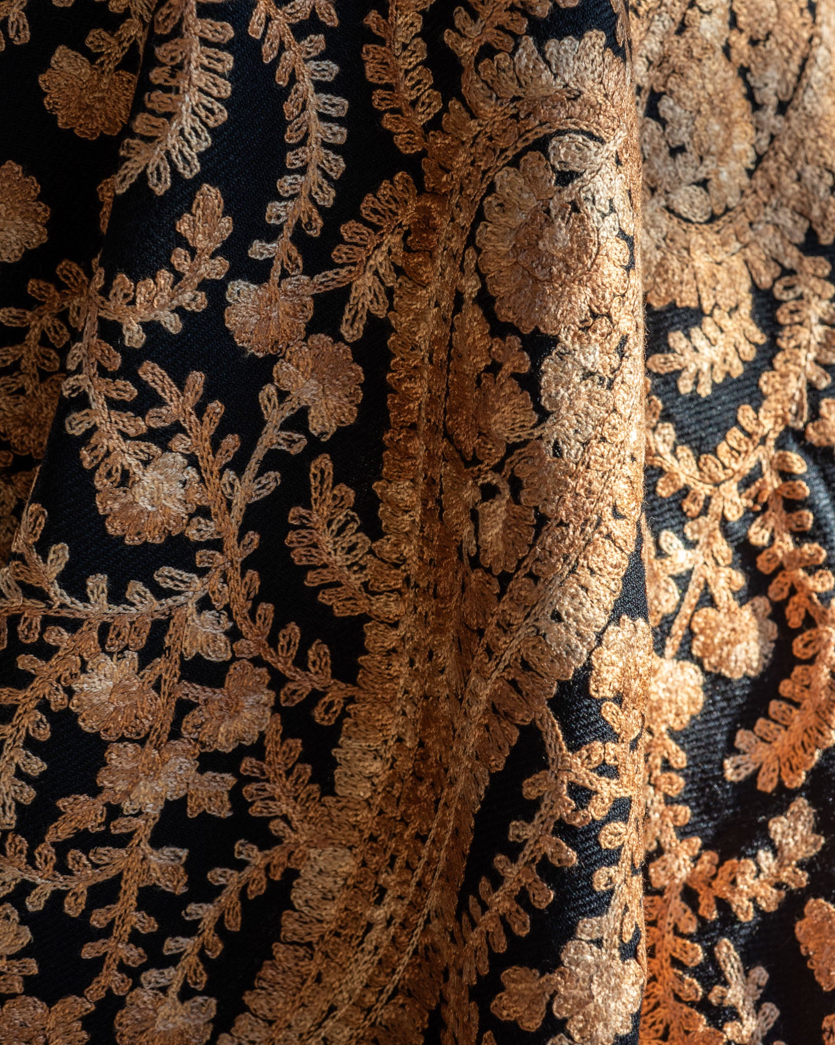 AARI PALLA embroidered merino shawl